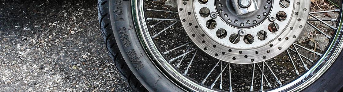 Bien roder ses pneus moto pour plus d’adhérence et de sécurité sur les premiers kilomètres