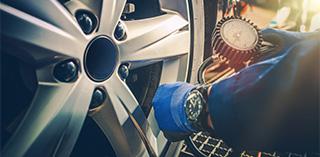 Contrôler la pression des pneus – important pour la sécurité, l’usure des pneus et la consommation de carburant