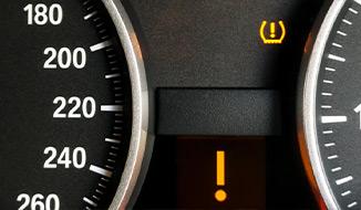 TPMS et système de contrôle de pression des pneus dans le garage thématique Goodwheel