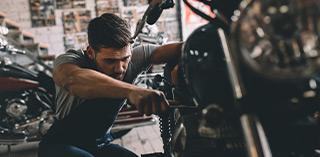 Conseils pneus moto – rodage, réparation, entretien des pneus et conduite en toute sécurité