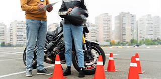 Pneus moto – recommandations pour la sécurité, le comportement de conduite et les performances