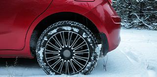 Pneus hiver testés – comparaison pour neige, pluie, verglas et basses températures